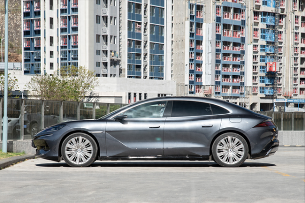 尊龙凯龙时官网腾势Z9然而这三款齐是本事遥遥卓著的百万级别豪车-尊龙凯龙时(中国)官方网站 登录入口