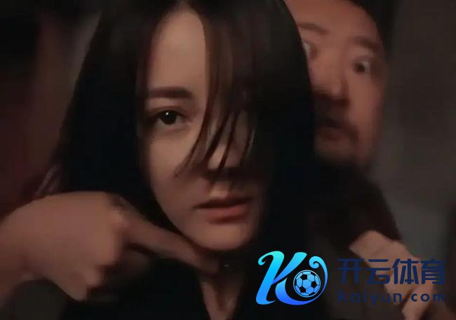 迪丽热巴2025最高产演员 粉丝投票战尖锐化