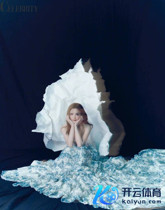 阿Sa蔡卓妍大方承认恋情 称与男友情谊分解很雀跃